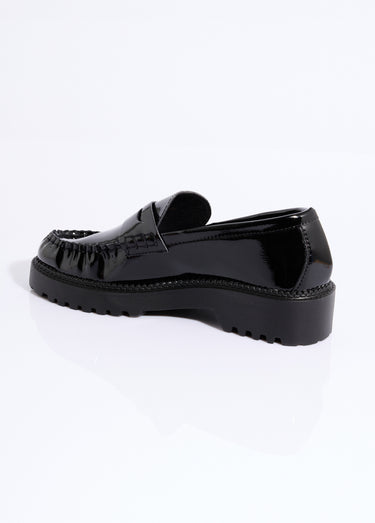 Mocassins vernis semelle épaisse crantée Noir