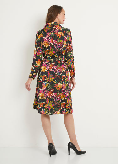 Robe chemisier courte fleurie en satin Noir/Rose