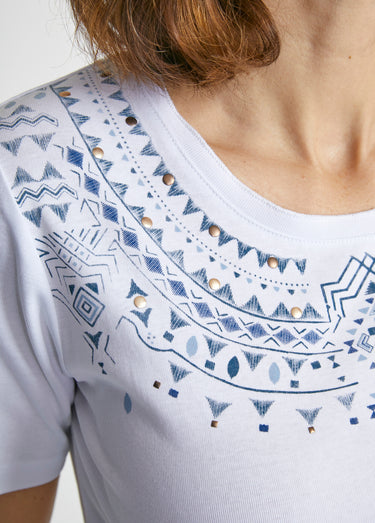 T-shirt manches courtes col motif clouté Blanc