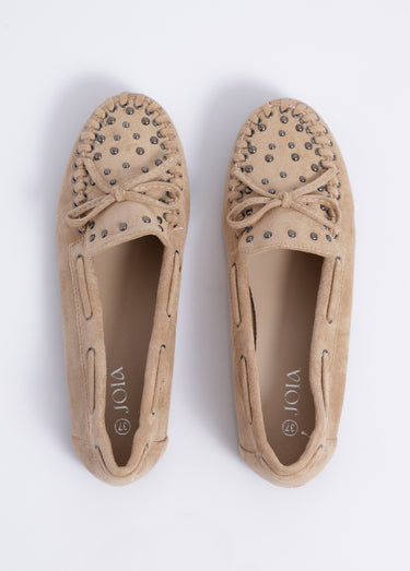 Mocassins avec liens et clous métal Beige