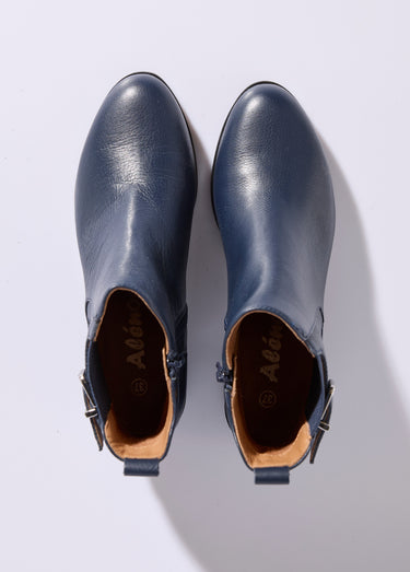 Boots cavalières avec talon, en cuir Marine