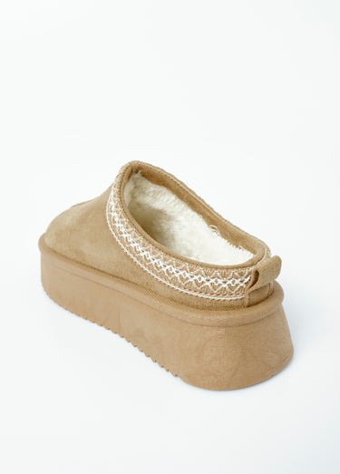 Mules effet daim fourrées et compensées Beige
