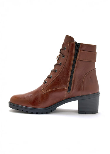 Boots lacées à talon semelle crantée Marron