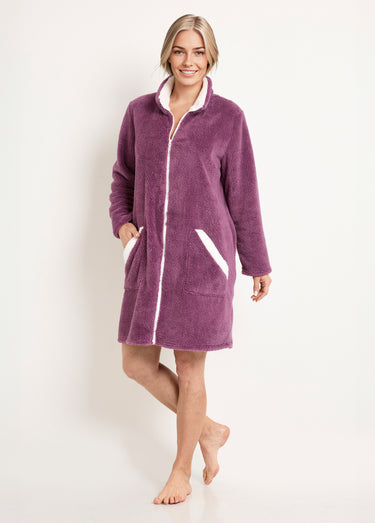 Peignoir court zippé col montant maille peluche Prune