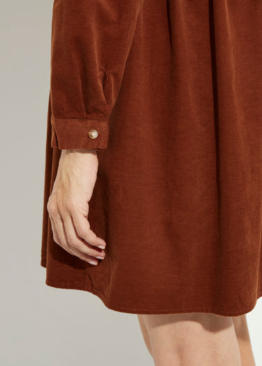 Robe chemisier en velours taille plissée Marron