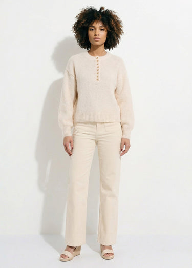 Pull avec laine et petits boutons métal Beige