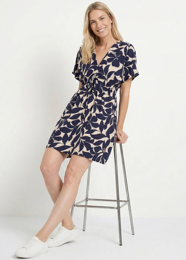 Robe courte à motif, col V devant et dos Marine/Ecru
