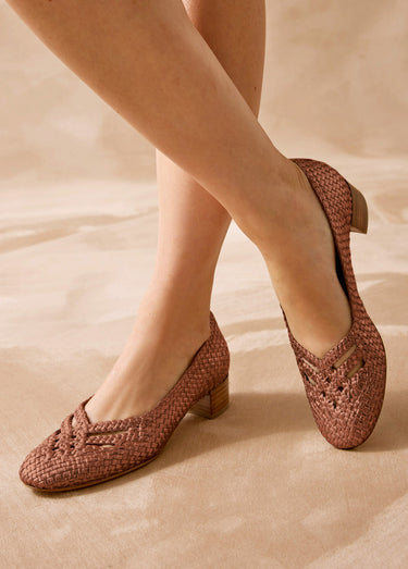 Escarpins cuir tressé largeur confort Camel