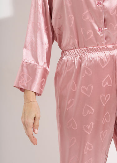 Pyjama long satin avec coeurs imprimés Rose