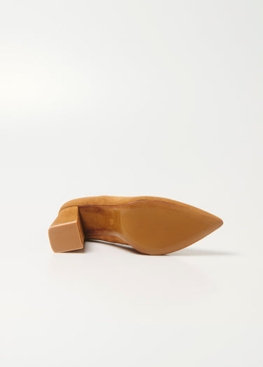 Escarpin talon haut large, finition daim Camel