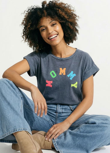 T-shirt délavé avec inscription Mommy Gris