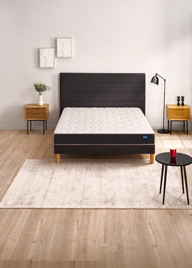 Matelas ferme en mousse anti_acariens, haut. 19cm Blanc