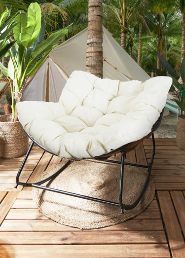Fauteuil à bascule en métal et rotin Beige