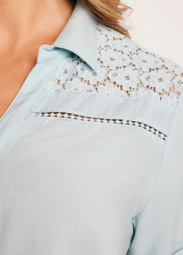 Chemisier boutonné dentelle et ajouré Vert