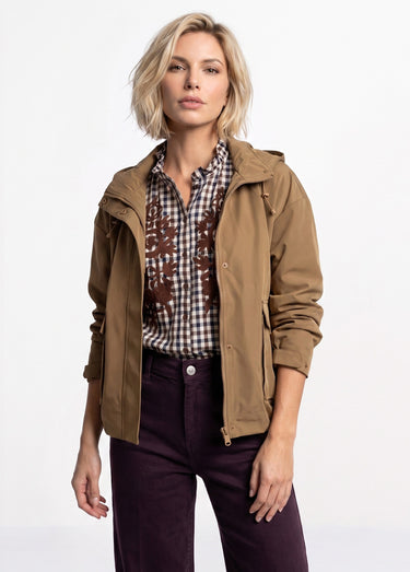 Veste courte coupe vent, capuche amovible Camel