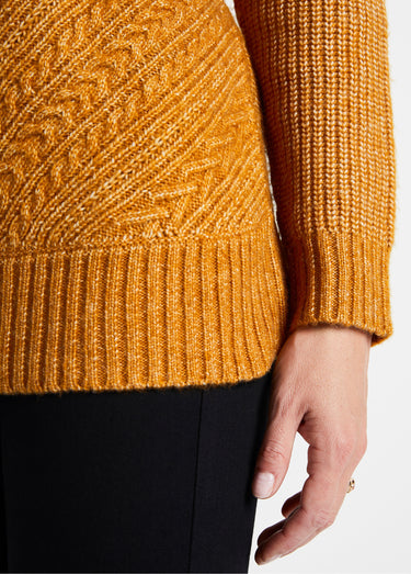 Pull maille chinée perlée torsadée col rond Miel