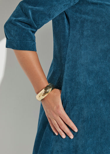 Robe trapèze col V et velours milleraies Emeraude