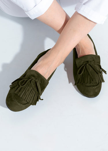 Mocassins à franges en suédine semelle plate Kaki