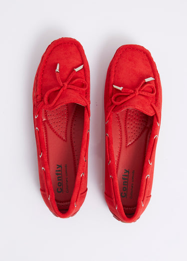 Mocassins en suédine avec œillets métal Rouge