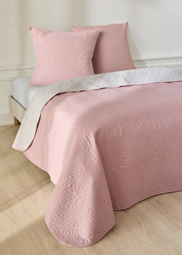 Couvre-lit motif floral effet relief Bois De Rose