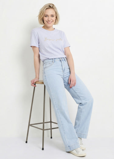 Jean avec pli permanent, spécial PETITE Bleu Clair