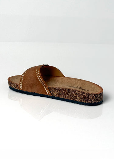 Mules anatomiques suédine, clous métal Camel