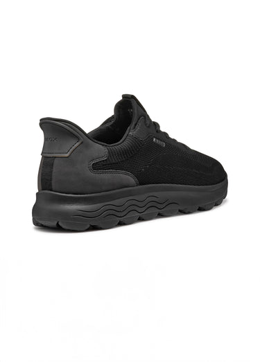 Baskets sportwear à lacets en mesh Noir