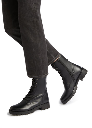 Boots montantes à lacets semelle crantée Noir