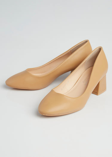 Escarpins bout rond et talon recouvert Camel