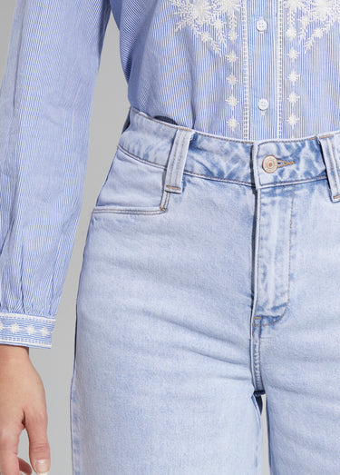 Jean large 5 poches, spécial PETITE Bleu Clair