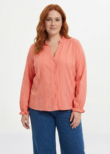Chemisier broderie anglaise et col V Corail