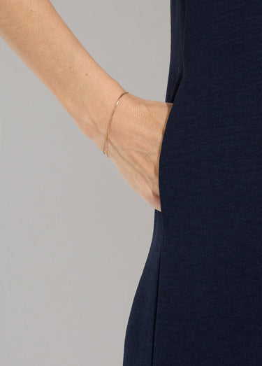 Robe droite courte col V festonné Marine
