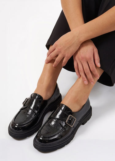 Mocassins vernis à boucle semelle chunky Noir