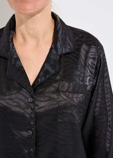 Pyjama long en satin motif zébré Noir
