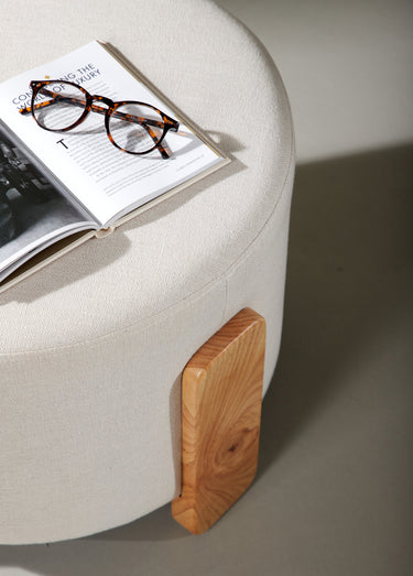 Pouf en tissu avec piètement en bois Beige