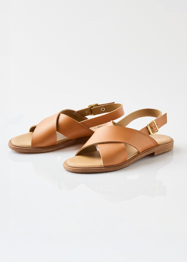 Sandales plates brides croisées Marron