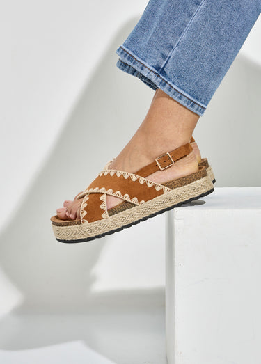 Sandales compensées talon corde Camel
