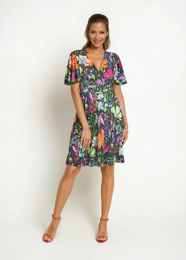 Robe courte fluide manches papillon, fleuri Imprime Fond Noir