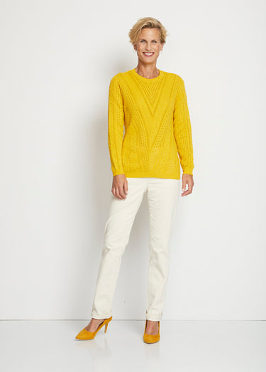 Pull col rond maille ajourée et boules Miel