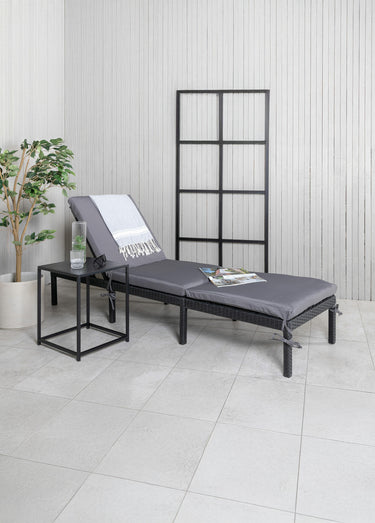 Chaise longue résine tressée + coussin Noir
