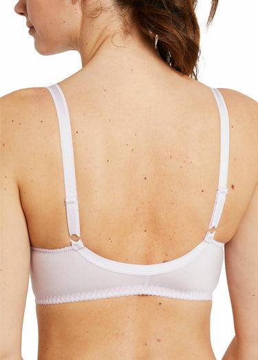 Soutien-gorge avec armatures ouvert devant Parme