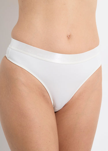 Ensemble invisible soutien gorge string Blanc