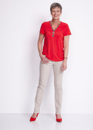 Tee-shirt maille extensible encolure fantaisie Rouge