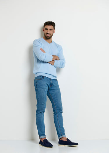 Pull col V homme maille fine jauge Bleu Doux