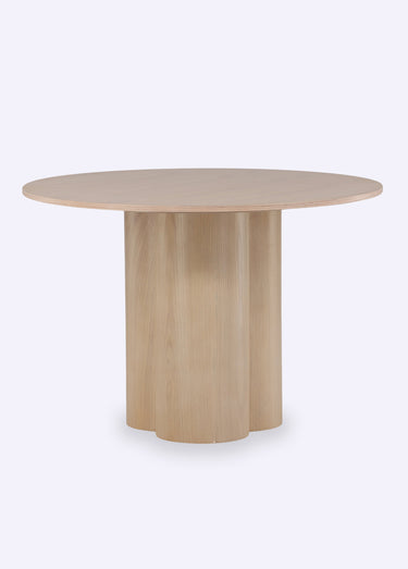 Table à manger bois clair pied fantaisie Blanchi