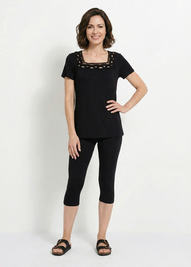 T-shirt long évasé col carré effet brodé Noir