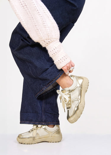 Sneakers multimatières + 2 paires lacets Beige Dore