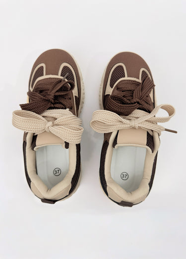 Sneakers multimatières + 2 paires lacets Marron