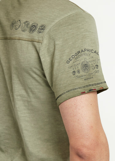T-shirt petit col V avec détails used Kaki