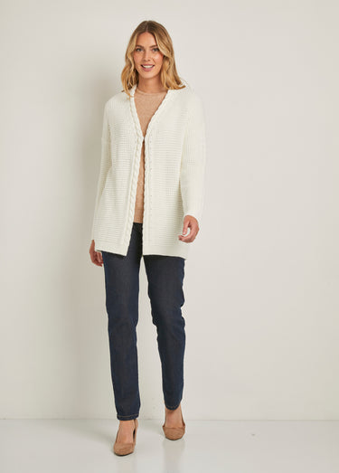 Long gilet chaud perlé col V torsadé pressionné Ecru